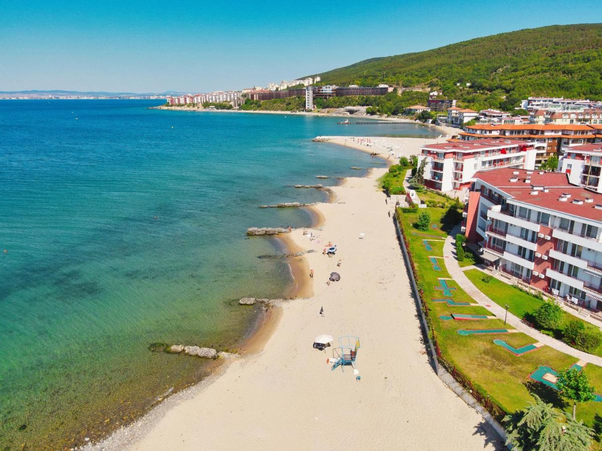 Privilege Fort Beach Apartments Sveti Vlas Exteriör bild