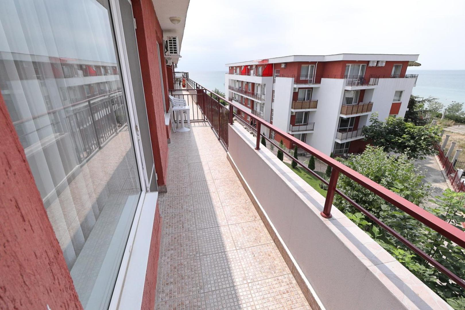 Privilege Fort Beach Apartments Sveti Vlas Exteriör bild
