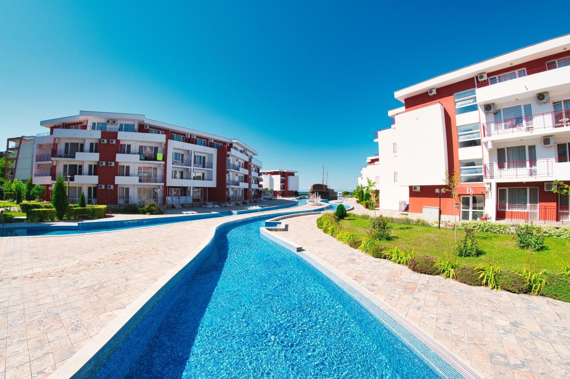 Privilege Fort Beach Apartments Sveti Vlas Exteriör bild