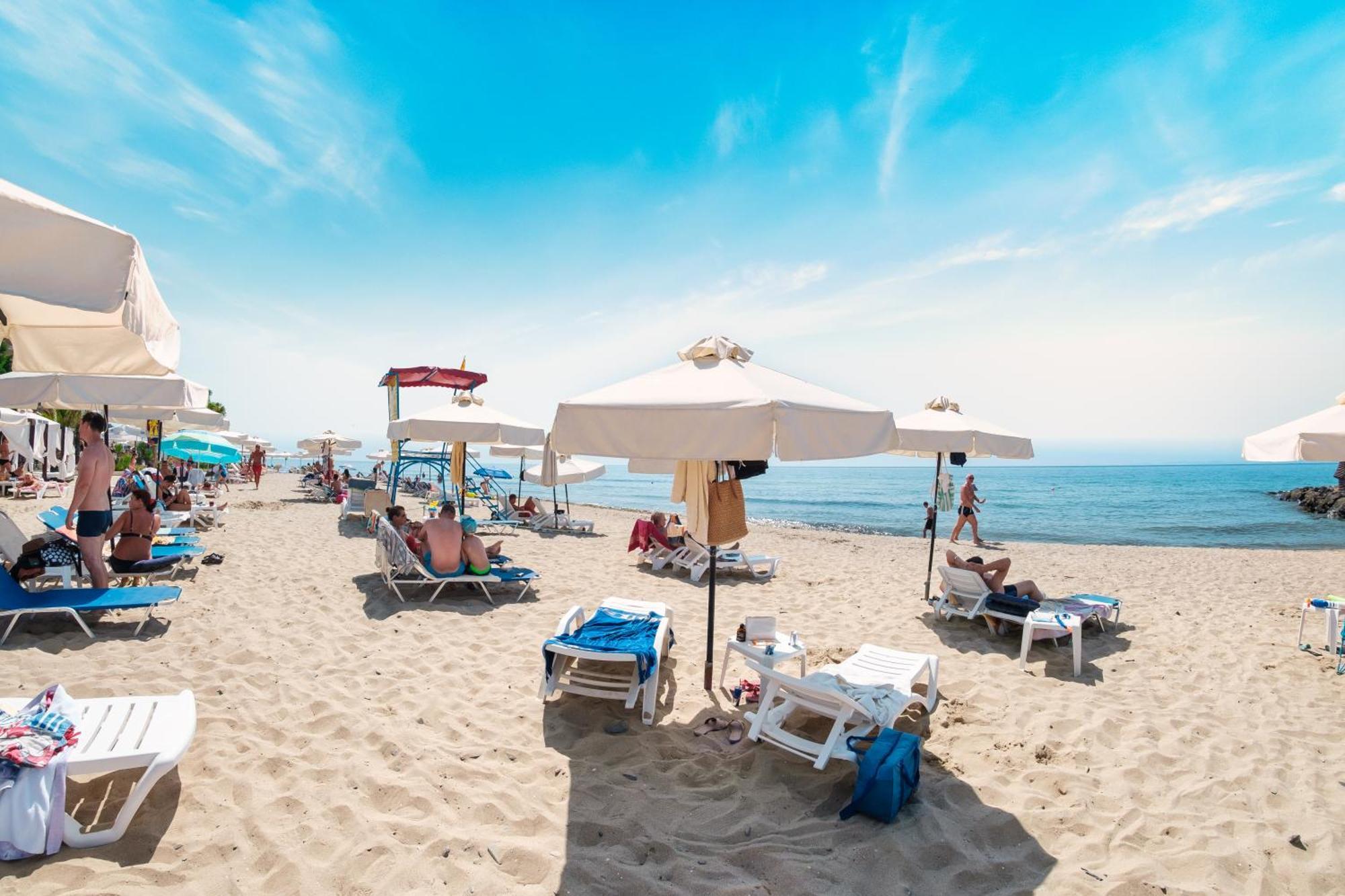 Privilege Fort Beach Apartments Sveti Vlas Exteriör bild