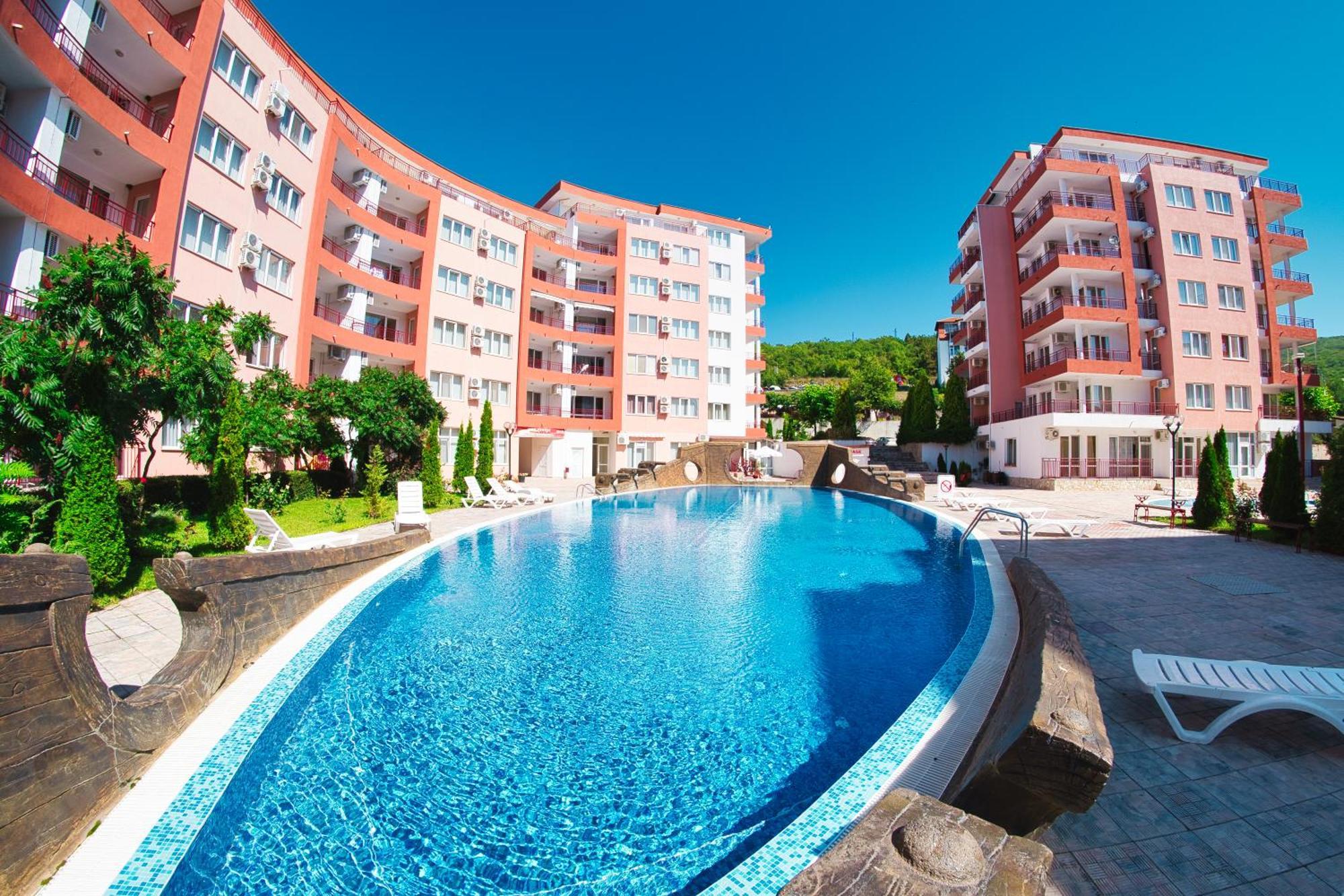 Privilege Fort Beach Apartments Sveti Vlas Exteriör bild