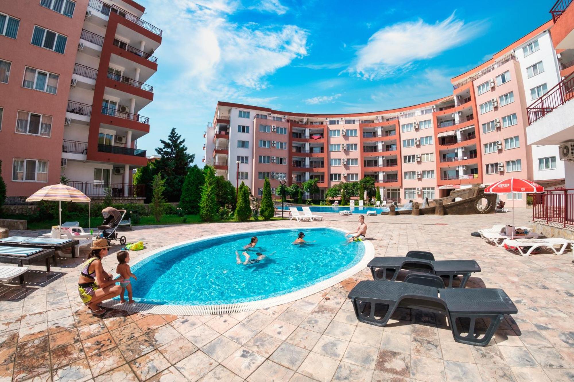 Privilege Fort Beach Apartments Sveti Vlas Exteriör bild