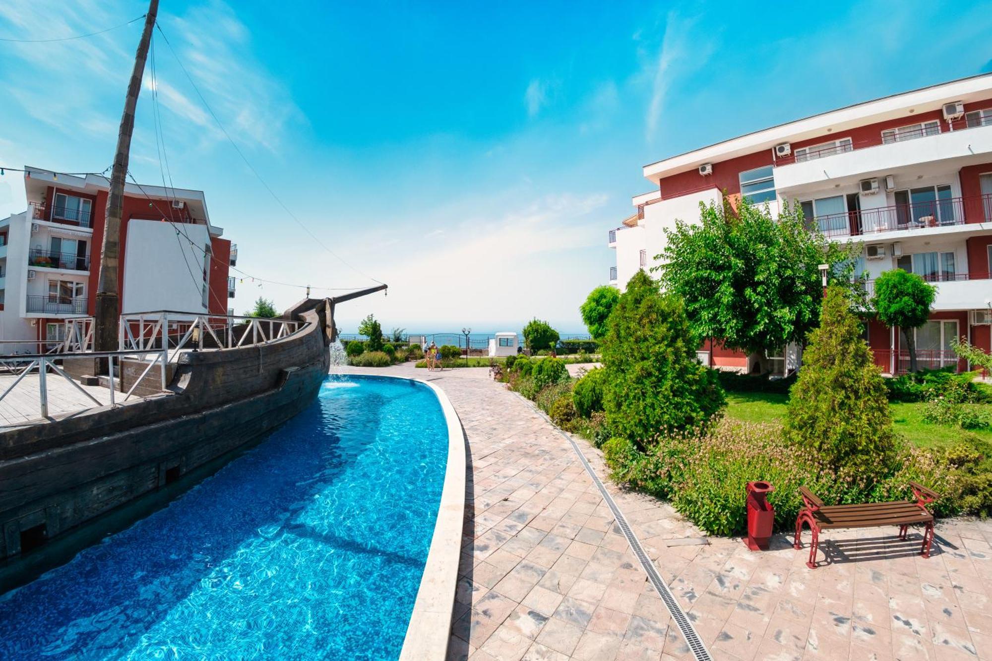 Privilege Fort Beach Apartments Sveti Vlas Exteriör bild
