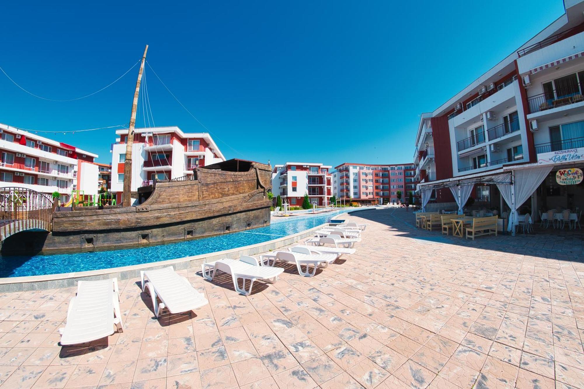 Privilege Fort Beach Apartments Sveti Vlas Exteriör bild