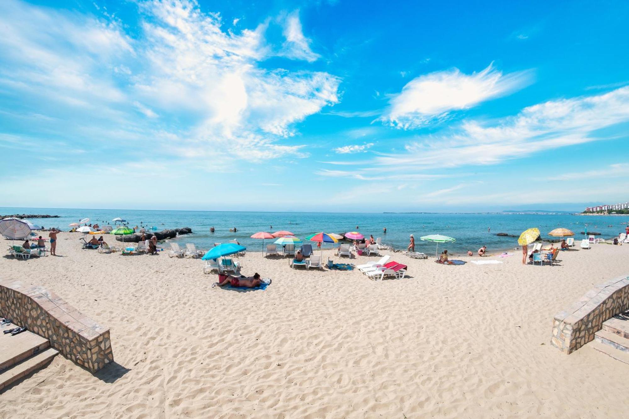 Privilege Fort Beach Apartments Sveti Vlas Exteriör bild