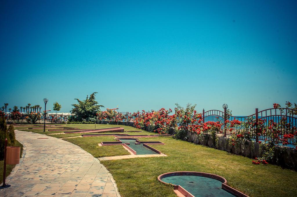 Privilege Fort Beach Apartments Sveti Vlas Exteriör bild