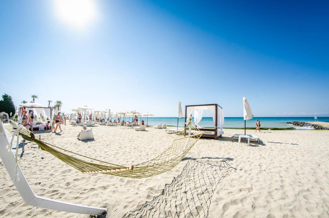 Privilege Fort Beach Apartments Sveti Vlas Exteriör bild