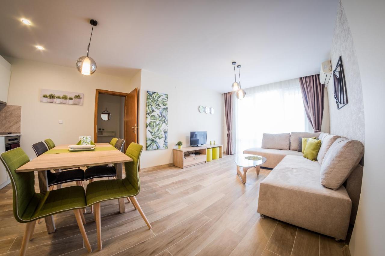Privilege Fort Beach Apartments Sveti Vlas Exteriör bild