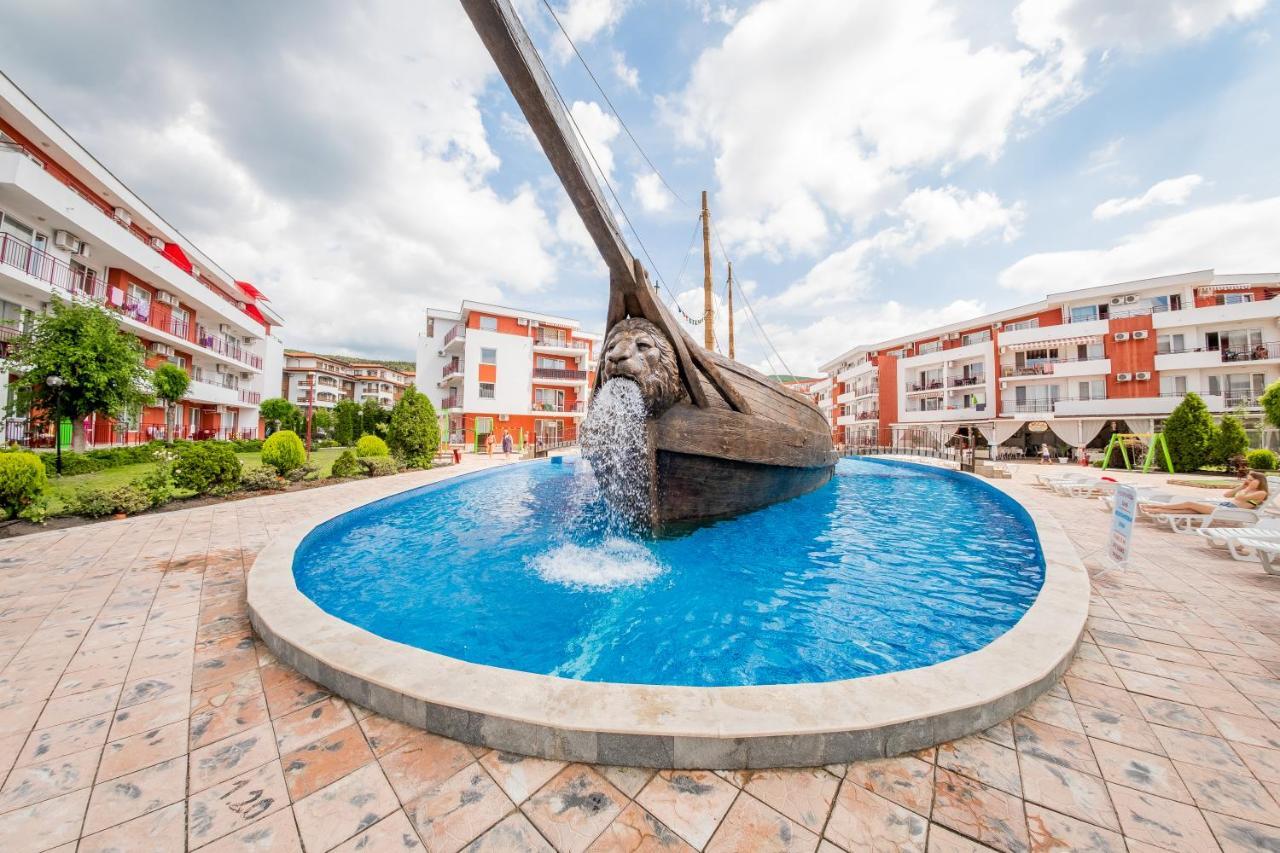 Privilege Fort Beach Apartments Sveti Vlas Exteriör bild
